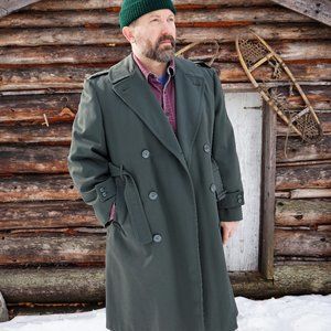 *SOLD Vietnam War era Vintage Army Overcoat wit Wool Lining Trench Coat. m